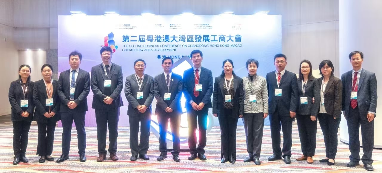 公司网页合影 公司网页合影