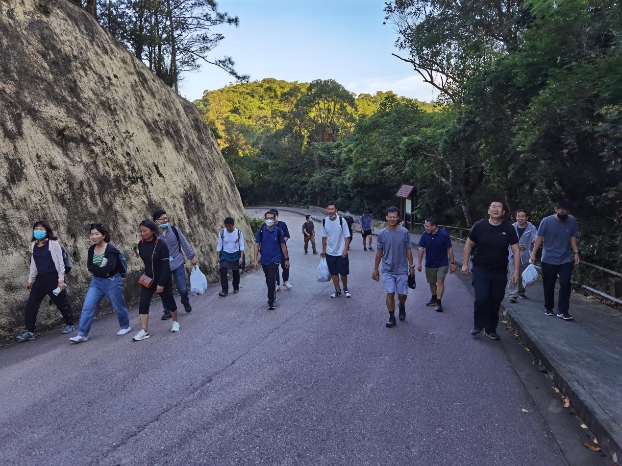 2022年11月19日，为活跃职工文化生活，舒缓疫情带来的压力，港专公司组织部分在港员工举行团建活动，保持员工身心健康，增强员工凝聚力和战斗力。